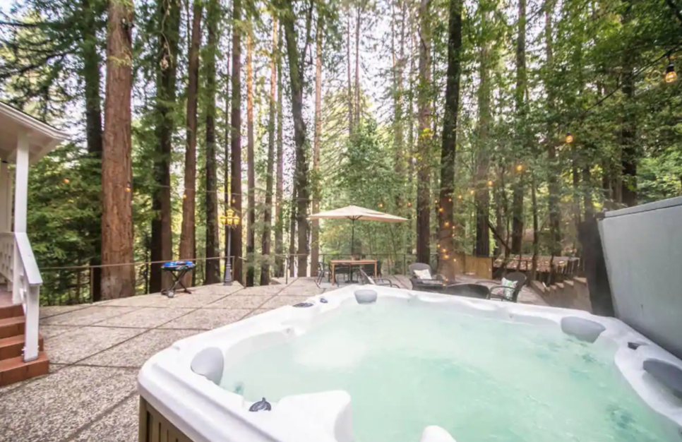 Here are nine of my favorite Russian River elopement Airbnb's you won't be able to choose between!